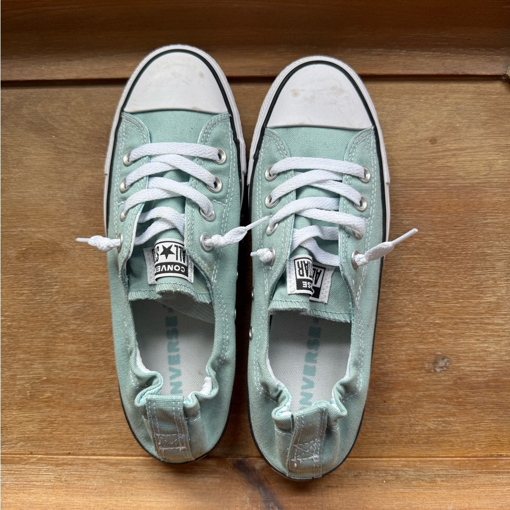 Converse Women’s Shoreline Sneakers